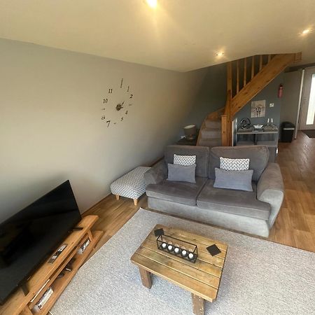 Widgeon Bespoke Cabin Is Lakeside With Private Fishing Peg, Hot Tub Situated At Tattershall Lakes Country Park Eksteriør billede